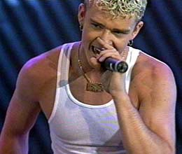 Sing Justin Sing!!